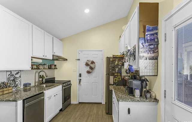 7184  Elm, San Antonio, TX 78244 — photo 6