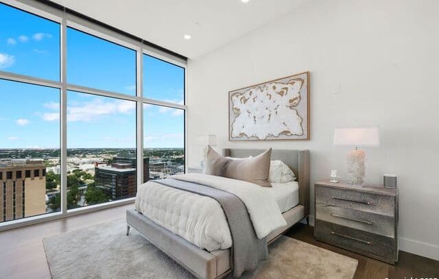 123  Lexington Unit 1806, San Antonio, TX 78205 — photo 14