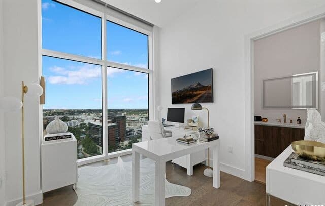 123  Lexington Unit 1806, San Antonio, TX 78205 — photo 22