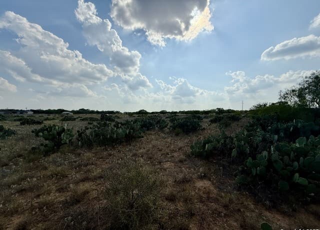 TBD LOT 62 E Cr 1647, Moore, TX 78057 — photo 6