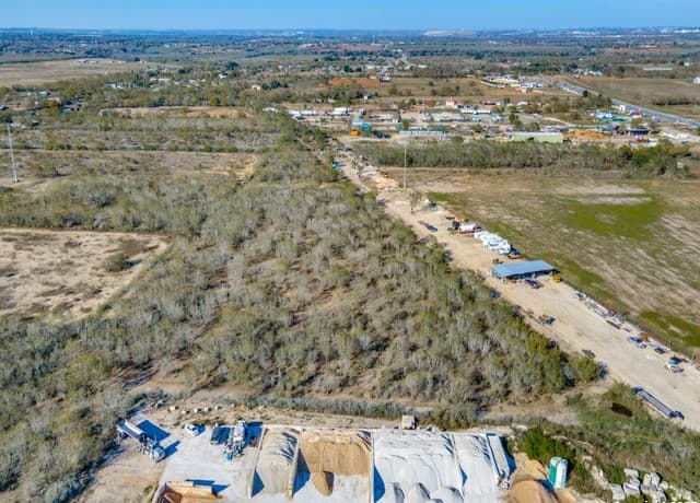 8785  Rockport, Von Ormy, TX 78073 — photo 2