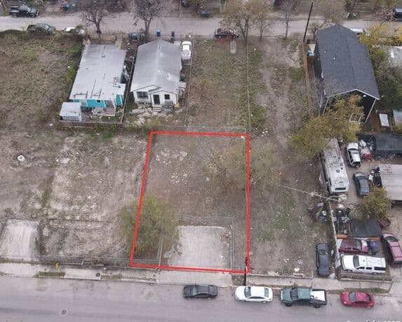 2208 W Poplar #2
