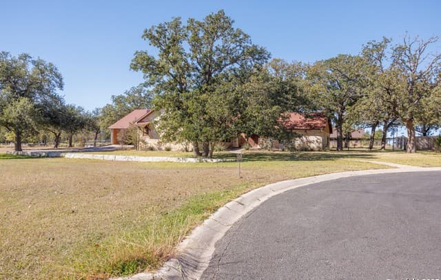 1200  Doe Run, Fredericksburg, TX 78624 — photo 15