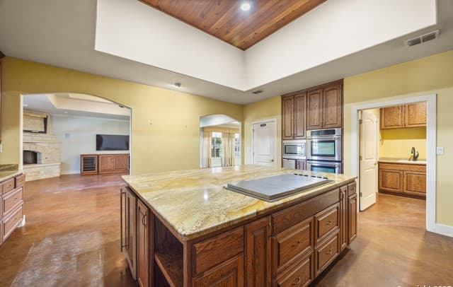 1200  Doe Run, Fredericksburg, TX 78624 — photo 4