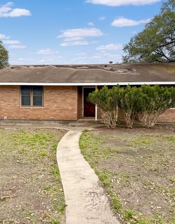 6462  Fm 1144, Karnes City, TX 78118 — photo 2