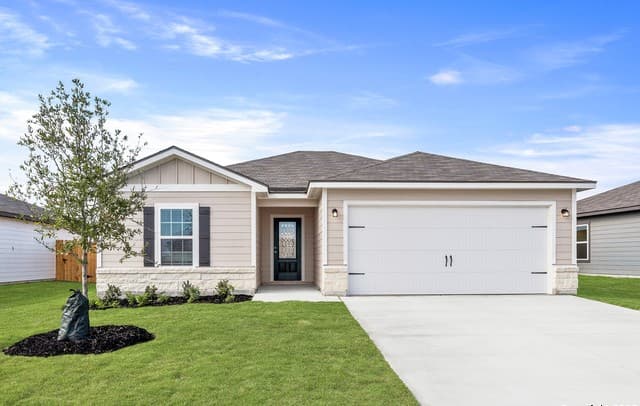 16016 Stratford Cove