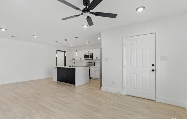 134 Elmo, San Antonio, TX 78225 — photo 7