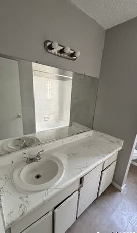 5602  Bienville Unit C-6, San Antonio, TX 78233 — photo 13