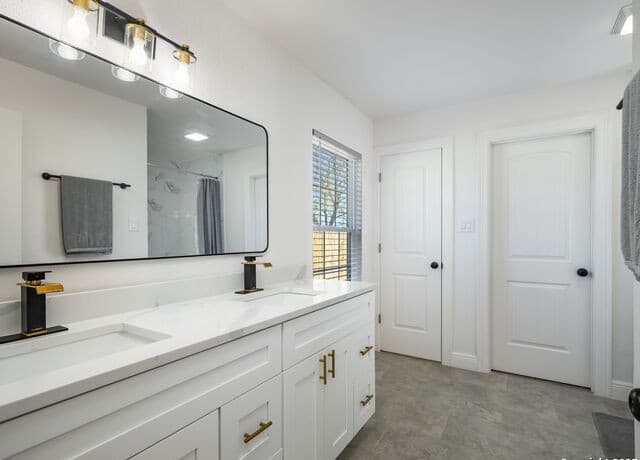8403  Maple Ridge, San Antonio, TX 78239 — photo 13
