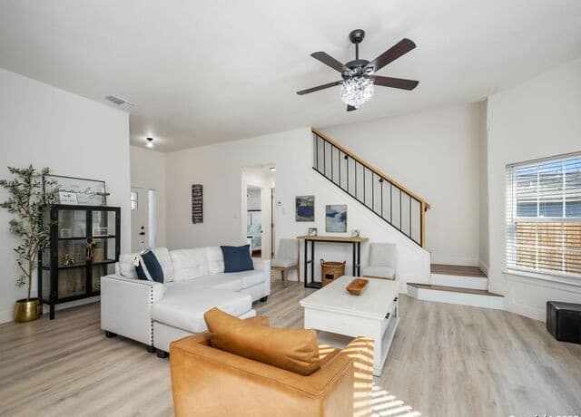 8403  Maple Ridge, San Antonio, TX 78239 — photo 6