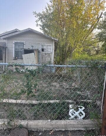 4012  San Fernando St, San Antonio, TX 78237 — photo 2
