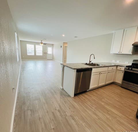 6624  Arid Way, San Antonio, TX 78252 — photo 5