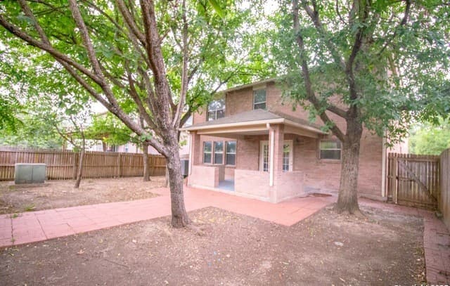 8111  Academic Post, San Antonio, TX 78250 — photo 25