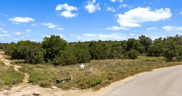 1746  Paradise Pkwy, Canyon Lake, TX 78133 — photo 14