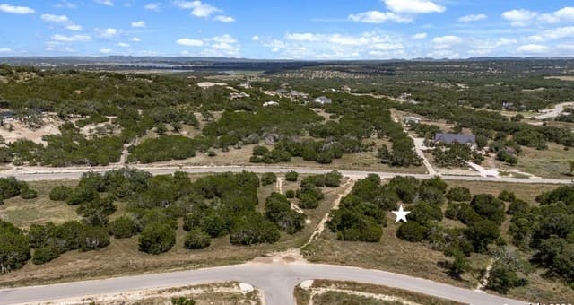 1746  Paradise Pkwy, Canyon Lake, TX 78133 — photo 4