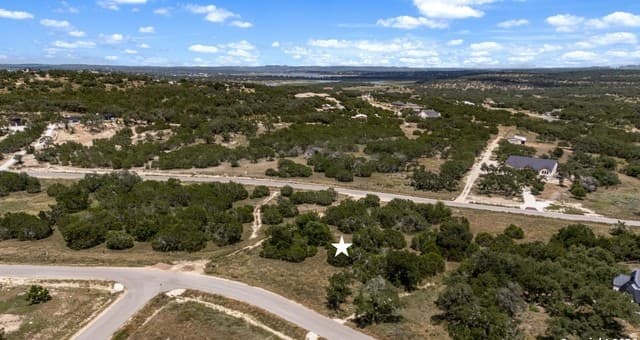 1746  Paradise Pkwy, Canyon Lake, TX 78133 — photo 5