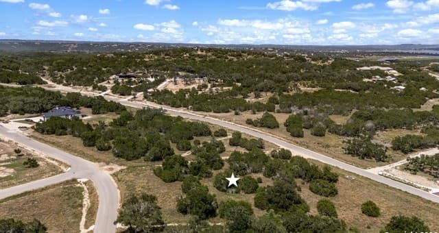 1746  Paradise Pkwy, Canyon Lake, TX 78133 — photo 6
