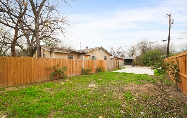 1610  Loma Vista, San Antonio, TX 78207 — photo 4