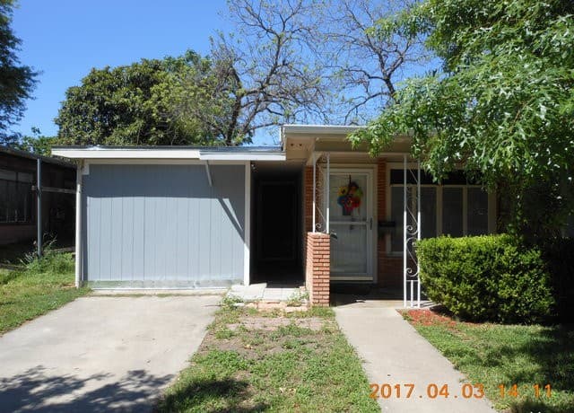 427  Lively Dr Unit GARAGE APARTMENT
