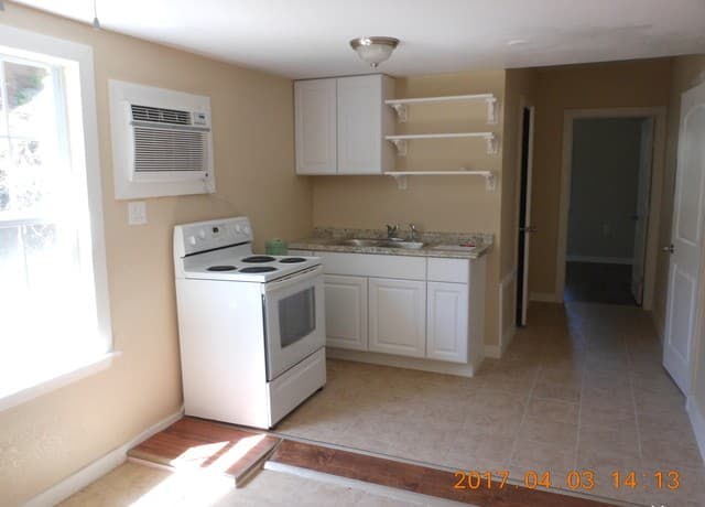 427  Lively Dr Unit GARAGE APARTMENT, San Antonio, TX 78213 — photo 2