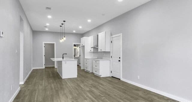 219  Saint James, San Antonio, TX 78202 — photo 2