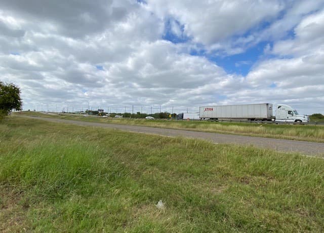 12020  Interstate 10, Converse, TX 78109 — photo 2