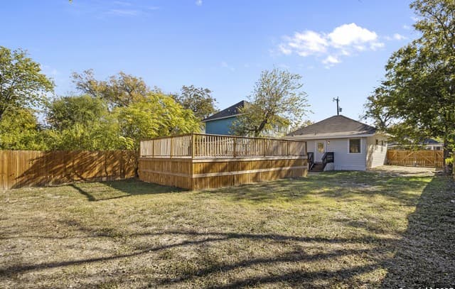 131  Chicago, San Antonio, TX 78210 — photo 24