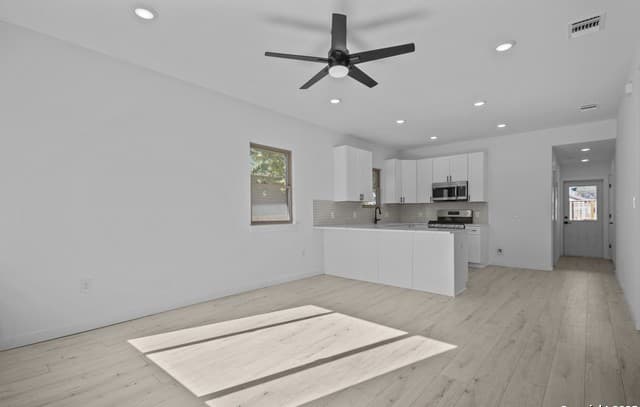 131  Chicago, San Antonio, TX 78210 — photo 5