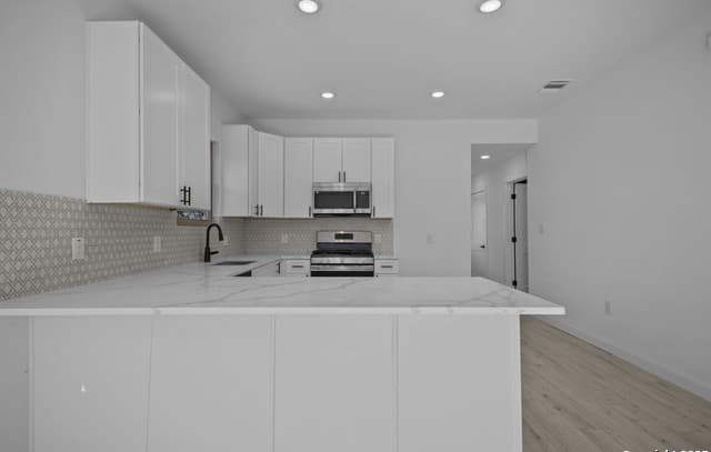 131  Chicago, San Antonio, TX 78210 — photo 9