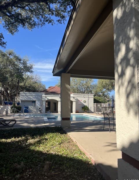 19215  Tanoan, San Antonio, TX 78258 — photo 2