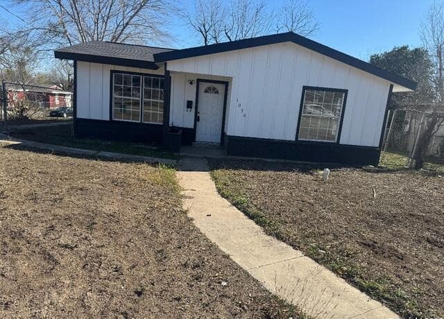 1050  Nw 38th St, San Antonio, TX 78228 — photo 3