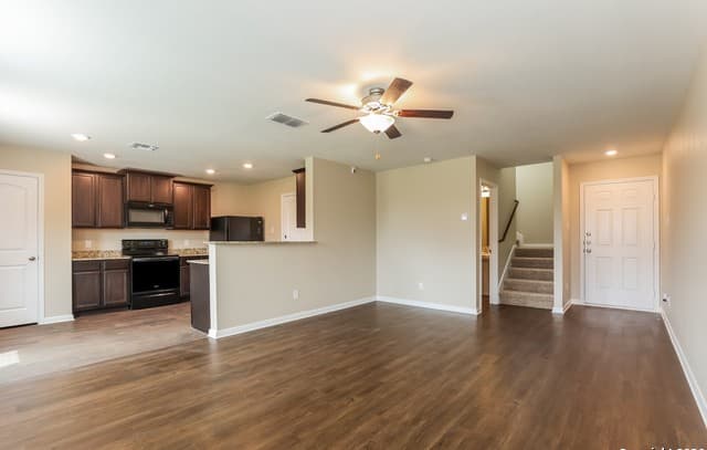 7213  Romaire, San Antonio, TX 78252 — photo 6