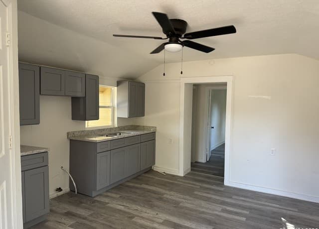 419  Peabody Unit 2, San Antonio, TX 78211 — photo 2
