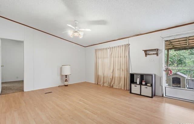 727  Private Road 1516, Bandera, TX 78003 — photo 8