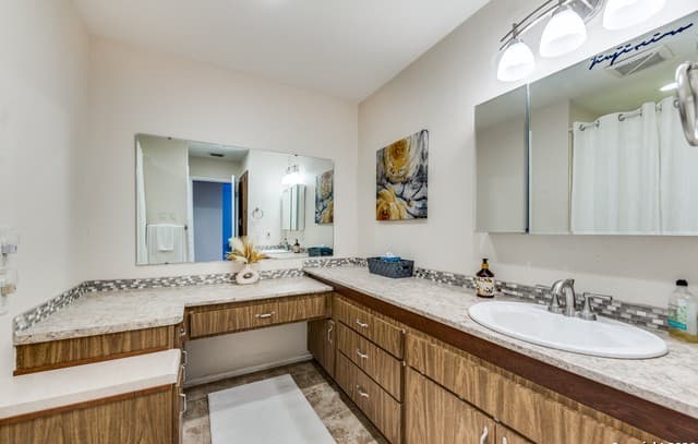 7711  Callaghan Unit APT 905, San Antonio, TX 78229 — photo 14