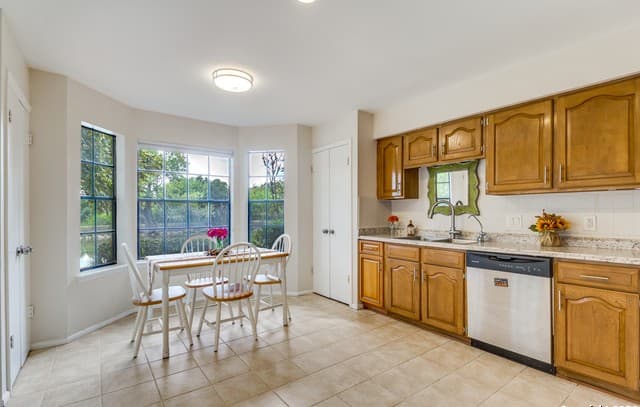 7711  Callaghan Unit APT 905, San Antonio, TX 78229 — photo 20