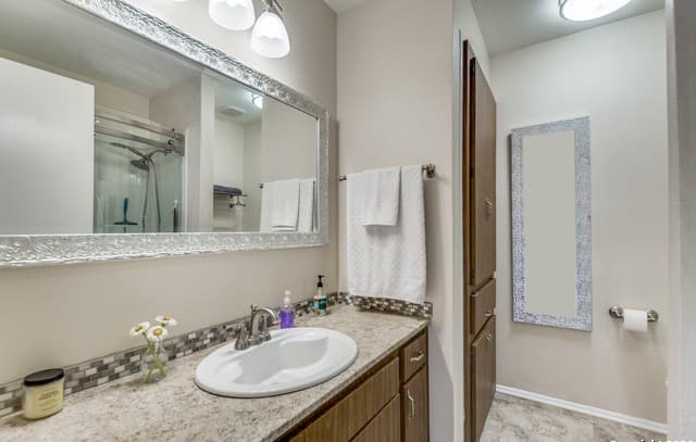 7711  Callaghan Unit APT 905, San Antonio, TX 78229 — photo 4