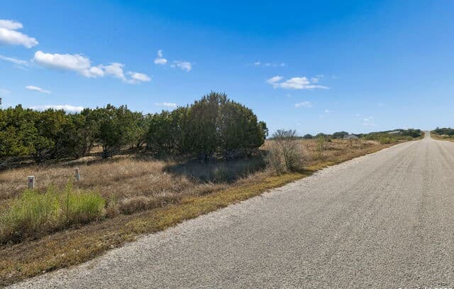 277  Palomino Springs, Bandera, TX 78003 — photo 16