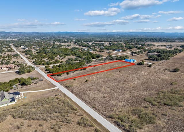 277  Palomino Springs, Bandera, TX 78003 — photo 9