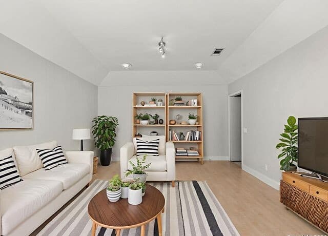 8033 N New Braunfels Unit # 106, San Antonio, TX 78209 — photo 12