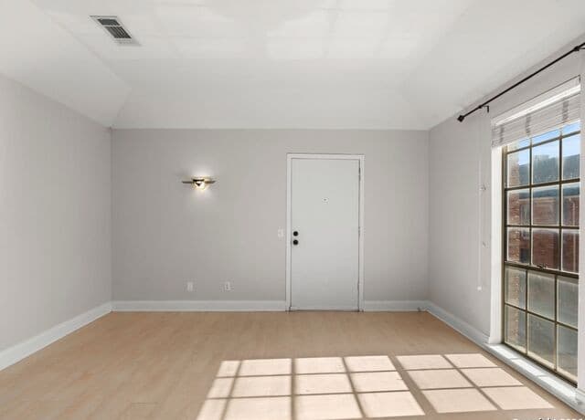 8033 N New Braunfels Unit # 106, San Antonio, TX 78209 — photo 16