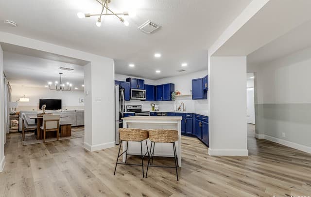 7035  Valmont, San Antonio, TX 78240 — photo 15