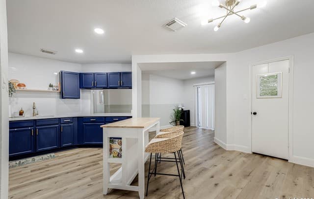7035  Valmont, San Antonio, TX 78240 — photo 16