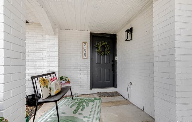 7035  Valmont, San Antonio, TX 78240 — photo 3