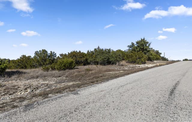 331  Ridge Point, Spring Branch, TX 78070 — photo 4