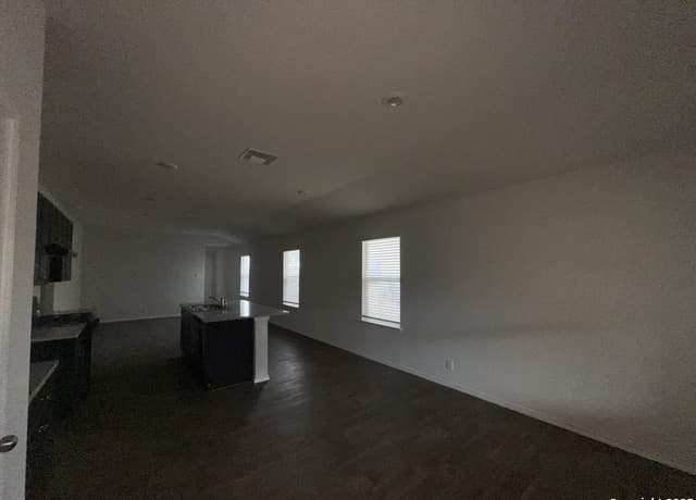324  Middle Green Loop, Floresville, TX 78114 — photo 10