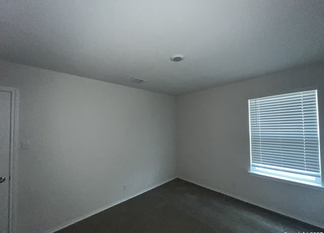 324  Middle Green Loop, Floresville, TX 78114 — photo 25