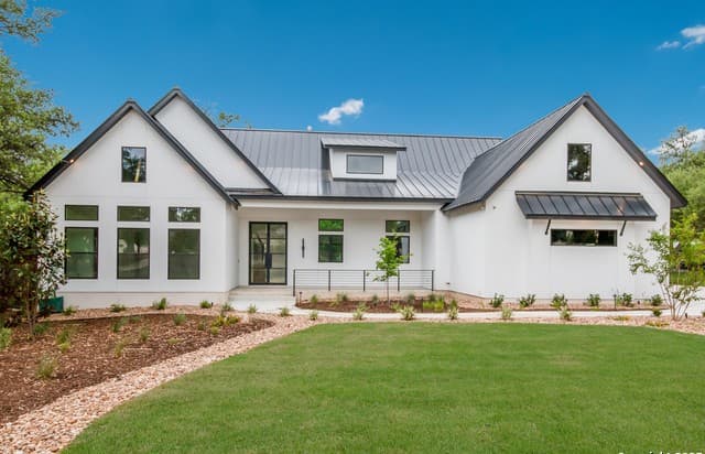 430 Arthur Court