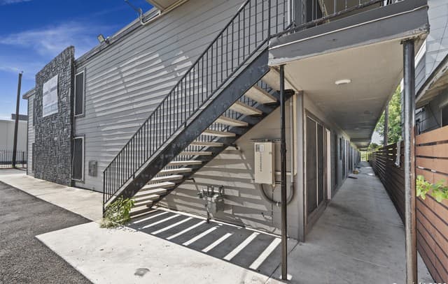 3122  Culebra Road Unit 104, San Antonio, TX 78228 — photo 9