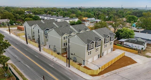 1518 S Walters #101,102
